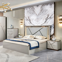 Ensemble de chambre à coucher de luxe Runwood en bois massif, lit double, cadre en bois, rangement intégré, LED, style moderne et épuré