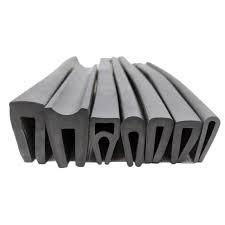 Guarnizione in Gomma EPDM Nera Industriale a Profilo U per Protezione Bordi di Metallo e Vetro, Resistente - Product Image 2