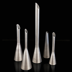 Boquilla para crema de acero inoxidable 304 moldeada en una sola pieza, punta puntiaguda para uso doméstico, tamaños grande, mediano y pequeño, herramienta para hornear pasteles. - Product Image 1