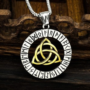 Collier personnalisé en acier inoxydable <span class=keywords><strong>nordique</strong></span> Viking Rune noeud <span class=keywords><strong>celtique</strong></span> noeud irlandais Viking pendentif pour hommes - Product Image 1