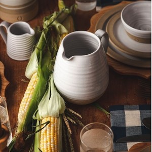 <span class=keywords><strong>Pichet</strong></span> à Lait Vintage Rustique en Céramique Blanche - Product Image 6