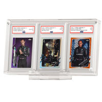 Support de Présentation Magnétique en Acrylique à 3 Emplacements pour Cartes Gradées – Présentoir de Bureau pour Cartes BGS TCG