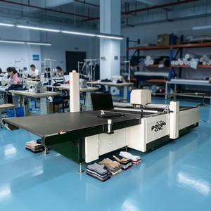 Machine de découpe automatique de tissus CNC <span class=keywords><strong>PANDA</strong></span>, moteur de pompe 120m/min pour la découpe de vêtements, de tissus, de t-shirts et de sous-vêtements - Product Image 4