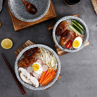 Bol de cuisine japonais et coréen en pierre naturelle avec base en bois, idéal pour mélanger et servir les aliments