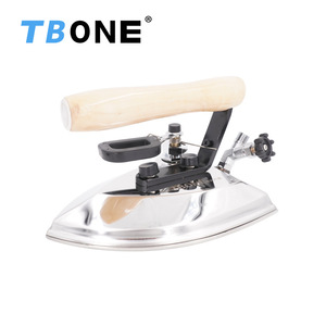 Plancha de vapor industrial Tbone de 1.5 Kw para fábrica de ropa y uso en tintorerías - Product Image 2