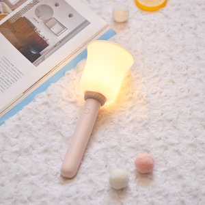 Lámpara de silicona recargable por USB Luz nocturna de control de vibración interactiva con 2 LED Luz de humor para regalo de niños - Product Image 3