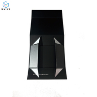 Boîte à vêtements magnétique pliable noire personnalisable avec logo UV |   Emballage de vêtements de luxe pour la vente au détail et les cadeaux