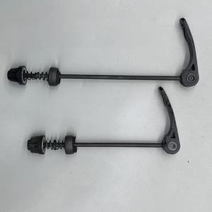 4OEM accessoires de modification de <span class=keywords><strong>roue</strong></span> de vélo <span class=keywords><strong>VTT</strong></span> essieux creux barre de dégagement rapide vélo essieux <span class=keywords><strong>avant</strong></span> et arrière - Product Image 4
