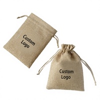Sac cadeau en toile de jute et lin écologique imprimé en sérigraphie personnalisée avec cordon de serrage en forme de cœur