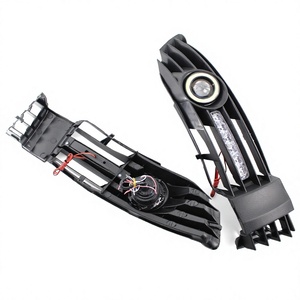 Kit de feux antibrouillard à projecteur LED et feux de jour pour Volkswagen Passat B5.5, 1999-2005 - Product Image 2