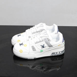 Zapatos de Diseñador de Moda de Alta Calidad, Cómodos Tenis Deportivos con Cordones para Mujer, Zapatos Casuales para Caminar a Diario - Product Image 1