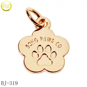 Promozione simpatico animale domestico zampa logo charms fiore color oro collare guinzaglio ciondolo incisione per montaggio gioielli