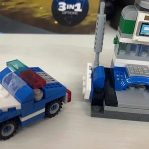 COGO 3098 3 en 1 Blocs de construction : Caserne de police, Hélicoptère, Transporteur, Vertiplane, Véhicule de patrouille, Remorque - Product Image 5