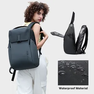 厂家批发新设计热卖时尚usb定制防水旅行背包休闲运动背包