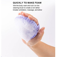 Brosse de douche massante exfoliante en silicone souple de qualité alimentaire pour le nettoyage du dos pour toutes les peaux