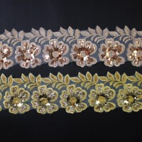Bordir Bunga Emas Mawar dengan Hiasan Renda, Payet, Mutiara, 100% Poliester, Lebar 13cm, Kualitas Terjamin