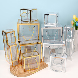 Hot Bán Bán Buôn PVC Vàng Và Sliver Quà Tặng Gói Hộp Trong Suốt Vuông Đảng Ủng hộ PVC Tay Hộp Quà Tặng - Product Image 1