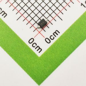 new original BZT52C5V6S-VL SOD-323 Diodes Zener Diodes 200mW 5.6V 1uA - Product Image 1