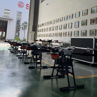 Drone de nettoyage de surface, drone autonome de lavage, drone de nettoyage de façade de bâtiment de grande hauteur