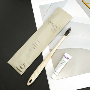 Conjunto de Amenidades de Luxo para Hóspedes: Kit de Higiene Pessoal Portátil com Design Personalizado para Viagem - Product Image 3