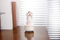 Sculpture en résine texture bois, figurine artistique de princesse féerique découpée, porte-bougie LED, boîte à musique, objet de collection pour la maison et les fêtes
