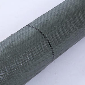 Toile de paillage noire et grise anti-UV tissée pour l'agriculture et l'aménagement paysager - Product Image 6