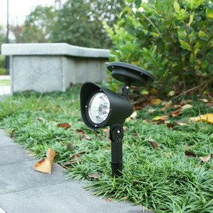 Projecteur solaire extérieur pour pelouse, 4 LED, étanche, pour la décoration de jardin et de sentiers - Product Image 3