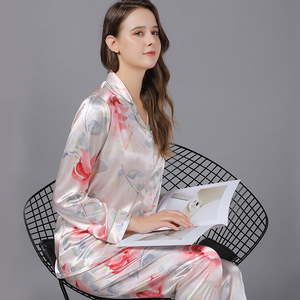 Conjunto de Pijamas de Satén <span class=keywords><strong>para</strong></span> Mujer, Súper Suaves y Ligeras, de Manga Larga, al por Mayor, Ropa de <span class=keywords><strong>Dormir</strong></span> y <span class=keywords><strong>para</strong></span> Estar en Casa - Product Image 2