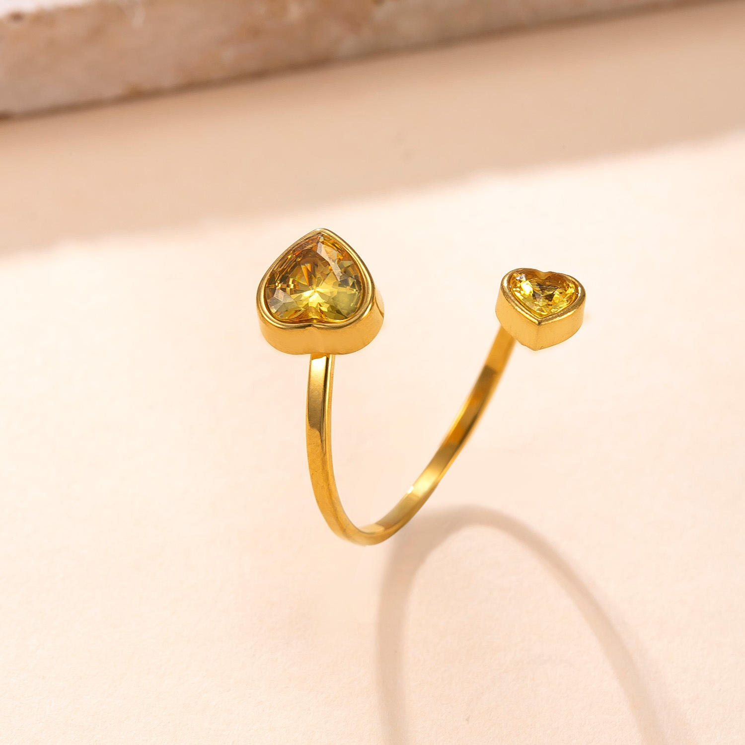 สีเหลือง