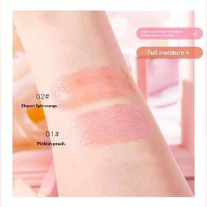 Balsamo per <span class=keywords><strong>Labbra</strong></span> Personalizzato <span class=keywords><strong>di</strong></span> Alta Qualità | Rossetto a tubo lungo OEM/ODM con proprietà idratanti e impermeabili, schiarente per le <span class=keywords><strong>labbra</strong></span> - Product Image 4