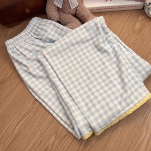 Ensembles de vêtements de nuit Automne et <span class=keywords><strong>hiver</strong></span> Pyjamas pour filles Cardigan en velours d'île Plaid Doux et mignon Vêtements d'extérieur Pyjamas - Product Image 4