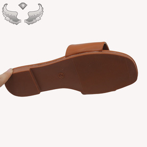 High-quality Fashionable Lightweight Breathable Private Label Sandals and <b>slippers</b> <b>Outdoor</b> Beach Leisure Wholesale Women Sandals - Product Image 6