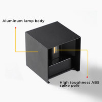 Applique murale LED carrée moderne Applique intérieure en acier inoxydable avec éclairage clair Luminaire Murale contemporain