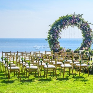 Chaise Chiavari <span class=keywords><strong>de</strong></span> luxe dorée pour événements, mariages et banquets – Chaises Chiavari blanches pour <span class=keywords><strong>la</strong></span> vente – Chaises Chivalry pour événements et fêtes <span class=keywords><strong>de</strong></span> mariage - Product Image 5