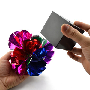 Magie du Rubik's Cube : Restaure instantanément un Rubik's Cube et crée des fleurs et des objets (Accessoires de magie King Magic, Jouets pour enfants) - Product Image 5
