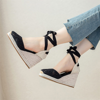 Sandales compensées légères antidérapantes pour femmes, style espadrilles en jute, à lacets et bout fermé