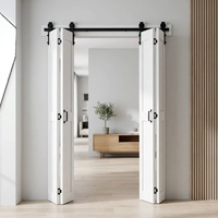 Porte de grange pliante en MDF, 72" x 84", kit de quincaillerie inclus, pré-assemblée, revêtement PVC imperméable