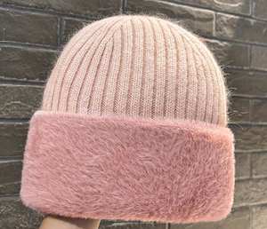 Bonnet à oreillettes en laine de lapin angora pour hommes et femmes avec logo personnalisé - Product Image 6