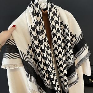 High Quality New Designer Style Animal Print Scarf Fashion Warm Women Shawl Thickened Thermal Shawl <strong>Cape</strong> square