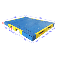 Palette en plastique réutilisable à plateau fermé 3-Runner 1400x1900mm pour chariot élévateur, idéale pour l'entreposage en entrepôt frigorifique