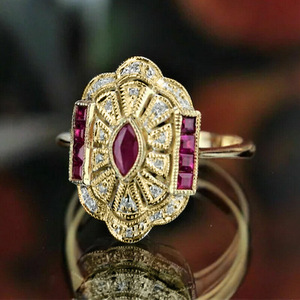 Anello Stile Marquise Court per Donne, Elegante Gioiello Vintage da Festa - Product Image 1