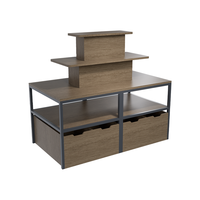 Étagère de présentation de marchandises pour la vente au détail, structure d'exposition ouverte au design élégant. Idéal pour les hypermarchés et les magasins de curiosités.