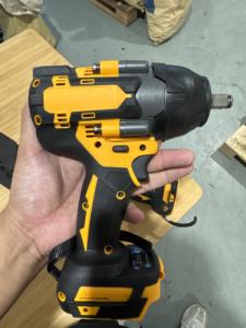 Clé à chocs la plus vendue 21V 350Nm 1/2 Batterie au lithium Outils électriques Ensemble <span class=keywords><strong>sans</strong></span> <span class=keywords><strong>fil</strong></span> Clé à chocs à couple élevé Kit de clé à chocs - Product Image 4