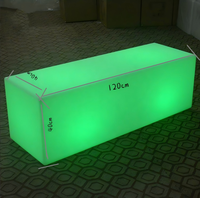 Chaise cube contemporaine lumineuse à LED pour location, banc droit, siège lumineux d'extérieur pour hôtels - Matériau PE, sièges de bar pour discothèques, tabourets de bar