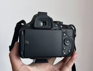 กล้องดิจิตอล SLR มือสอง รุ่น D5200 ความละเอียด 24MP เซ็นเซอร์ APS-C CMOS (เฉพาะตัวกล้อง) - Product Image 4