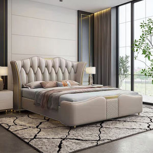 Cama doble de cuero de lujo italiano para dormitorio principal con mechones tamaño King/Queen nueva atmósfera suave de gama alta - Product Image 1