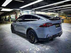 Pièces automobiles de qualité supérieure pour <span class=keywords><strong>Tesla</strong></span> <span class=keywords><strong>Model</strong></span> <span class=keywords><strong>X</strong></span> 16-20 mise à niveau Kit de carrosserie de réglage de Style RZ lèvre avant diffuseur arrière jupes latérales en Fiber de carbone - Product Image 4