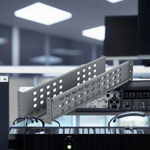 APC Smart-UPS RT Kit de riel de 19 "para Smart-UPS RT 3/5/6kVA Kit de riel DIN de 19" para instalación de rack SURT 3/5/6kVA - Product Image 3