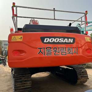 Excavatrice sur chenilles Doosan DX340LCA d'occasion, 34 tonnes, avec moteur et pompe - 202 kW de puissance, capacité de la benne de 1,2 m³ - Product Image 6