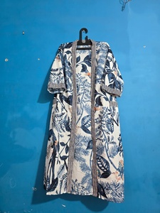 Bata Kimono de Algodón con Cuello en V y Estampado Floral para Mujer, Ropa de Dormir Cómoda y Transpirable, Hecha a Mano en India, para Damas de Honor - Product Image 6